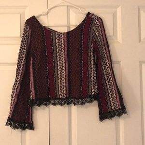 Cropped flowy shirt with bell sleeves